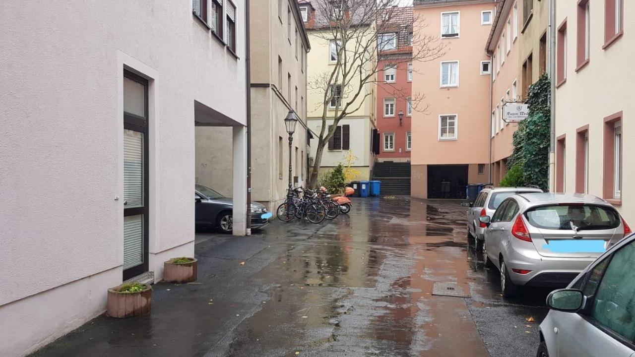 Modernes Apartment Im Herzen Von Βίρτσμπουργκ Εξωτερικό φωτογραφία